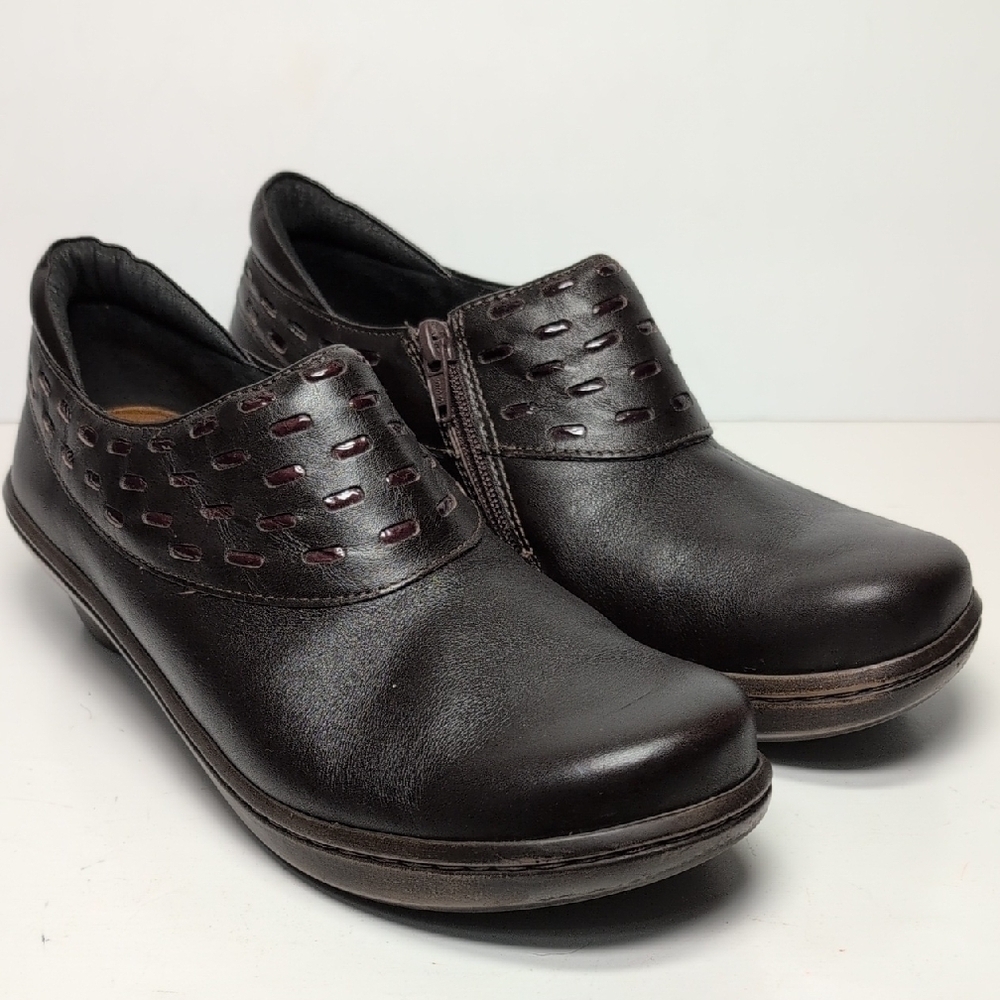 Naot brown leather clogs women's size 8 EU 39